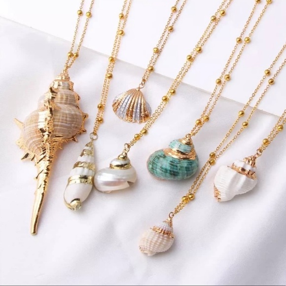 Seaside Seashell Necklace in Turquoise + Gold - Picture 3 of 3